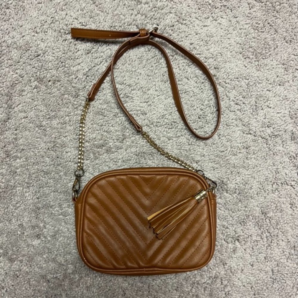 Chainlink Crossbody Bag